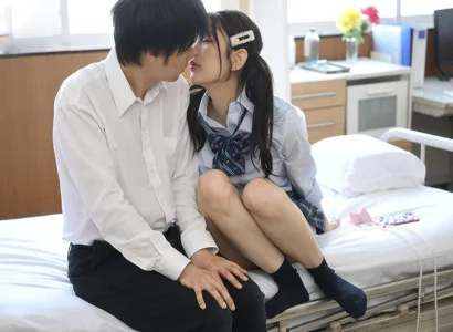Học sinh nam yếu đuối bị khoa khôi đè ra địt trong lớp